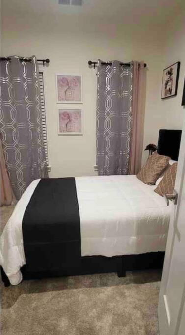 Apartamento Luxurious 3 Story Townhome Charlotte