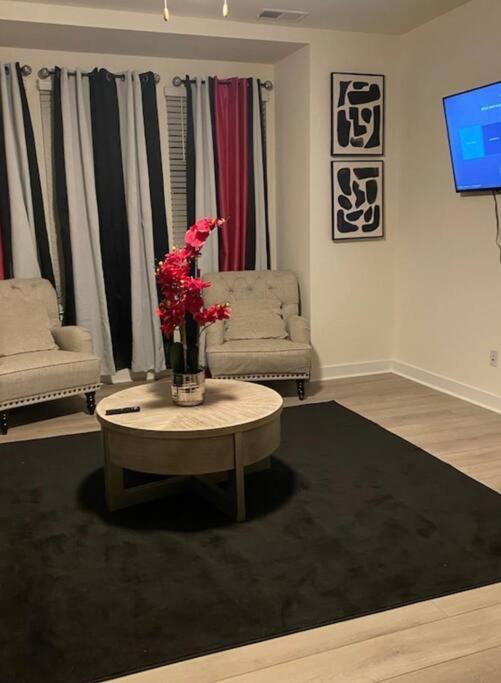 Apartamento Luxurious 3 Story Townhome